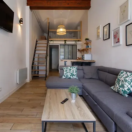 Sleep In Montpellier, Molly, Centre, Gare, 2 Ch, Tram St-denis Апартаменты *