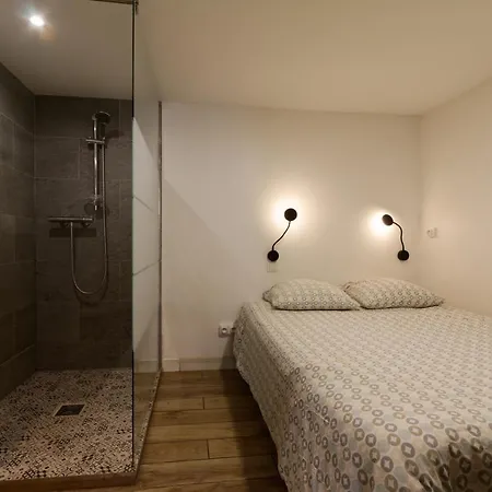 Sleep In Montpellier, Molly, Centre, Gare, 2 Ch, Tram St-denis * Montpellier