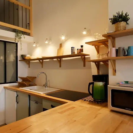 Sleep In Montpellier, Molly, Centre, Gare, 2 Ch, Tram St-denis Montpellier