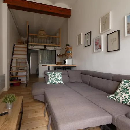 Sleep In Montpellier, Molly, Centre, Gare, 2 Ch, Tram St-denis