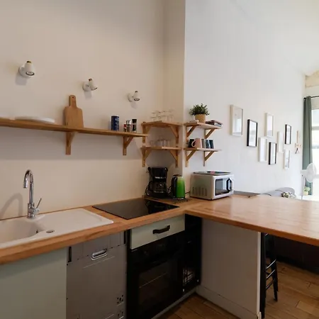 Apartamento Sleep In Montpellier, Molly, Centre, Gare, 2 Ch, Tram St-denis Montpellier