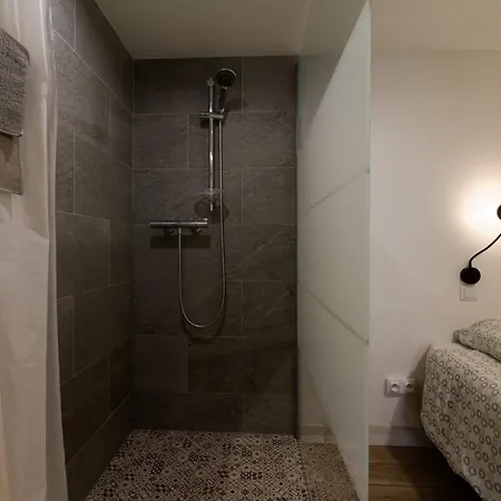 Sleep In Montpellier, Molly, Centre, Gare, 2 Ch, Tram St-denis Apartamento *