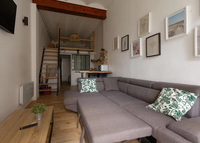 Sleep In Montpellier, Molly, Centre, Gare, 2 Ch, Tram St-denis