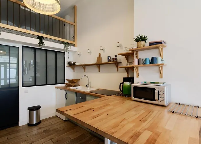 Apartamento Sleep In Montpellier, Molly, Centre, Gare, 2 Ch, Tram St-denis